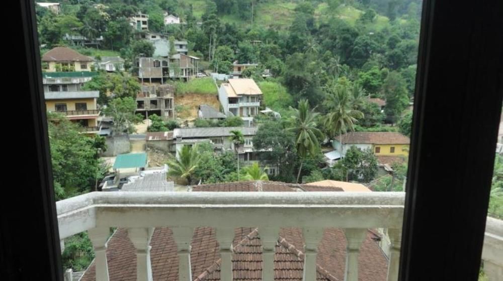 Majestic Tourist Hotel Kandy Exterior foto